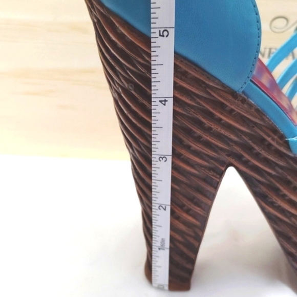 Vintage Diba Barbra Heels Turquoise Strappy Brazilian Leather Woven Design US 8 - Picture 15 of 15